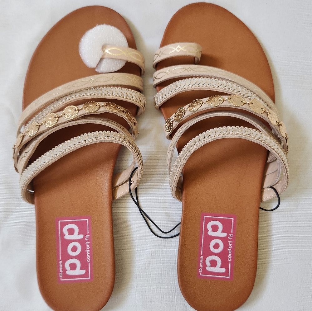 NEW Slippers Women size 7.M